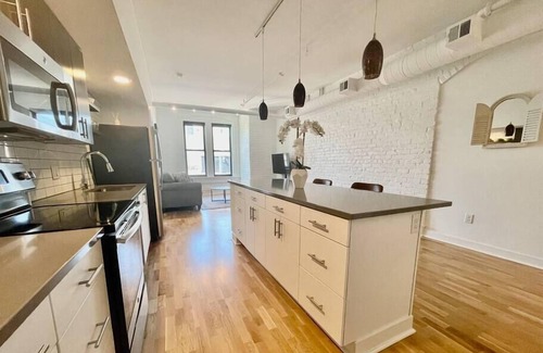 Old Market Apartamento | A historic 1,200 square foot loft in the heart of the Old Market