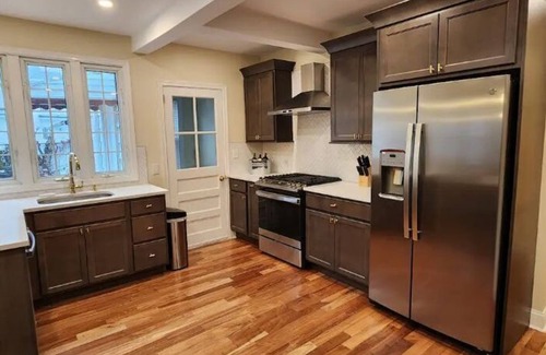 Weequahic Casa | A Historic Retreat Awaits You - Entire Home near to EWR