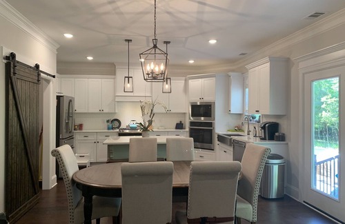 Evans Casa | A Home Away From Home Masters Rental!