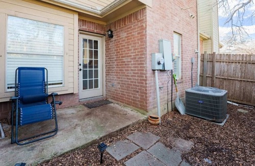 Garland Casa | A Homey and Relaxing Stay in Garland