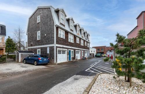 Seabrook Casa | A Hop Skip n Away by Seabrook Hospitality