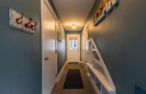Seabrook Casa | A Hop Skip n Away by Seabrook Hospitality
