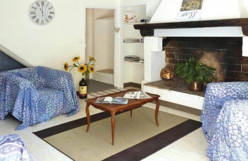 Boulbon Otro | Una casa en Provenza, en una parte de Mas, típica casa provenzal.
