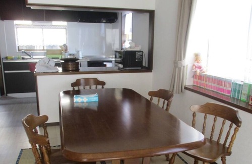 Toyama Casa | A house with 2 parking spaces, located a 9-minute walk from Toyama Station! Akae-tei"] is ideal for work as well as travel. This is a ryokan where you can stay with no meal and relax as if you were in a vacation home.
