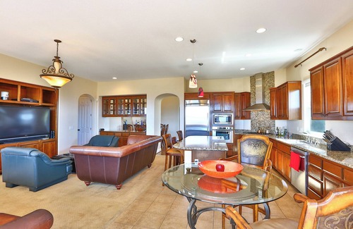 Silver Creek Casa | A House With Amazing Full View of City Lights