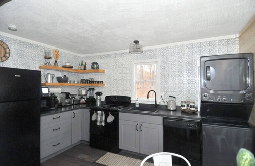 Great Cacapon Cabina | A Humble Abode - Pet Friendly, Fire Pit, Deck, Grill, Wood Stove, Games, Wifi, 6 acres