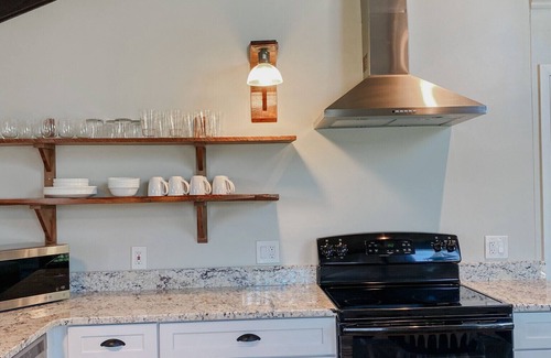 Ocean Sands Casa | A Jolly Boat-A FEW STEPS TO BEACH-ocean side Corolla. Perfect for families!
