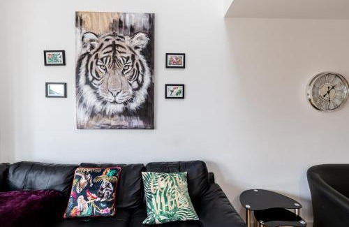 Warrington Apartamento | A Jungle in Houston, Warrington, Great Sankey