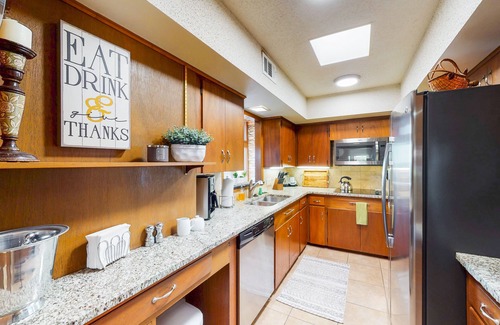 Sky Forest Casa | A King's View of Hill Country: Scenic Home w/ End-to-End Deck