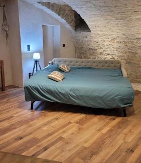 Val-Revermont Cama Y Desayuno | A l'ombre des sentiers