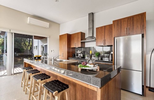 Gnarabup Casa | A La Plage | Ocean View Luxury | Family Friendly