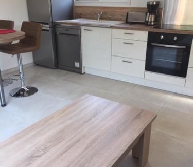 Roquebrune-sur-Argens Casa | A la Verte Campagne - Appartements / Gîtes