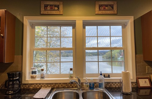 Oneonta Casa | A Lakeview Paradise
