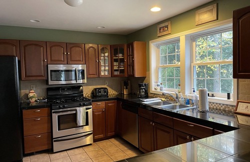 Oneonta Casa | A Lakeview Paradise