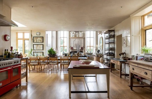 Lechlade Casa | A Large Cotswold Country Retreat