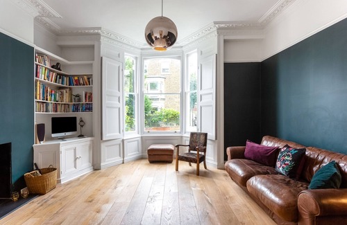 Junction Apartamento | Precioso apartamento de 3 dormitorios, a 10 minutos de King’s Cross St Pancras, en Veeve