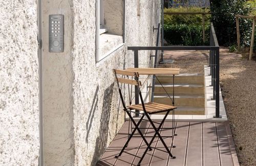 La Roche-sur-Yon Apartamento | A little bit of greenery and calm in the middle of the city! The 1st.