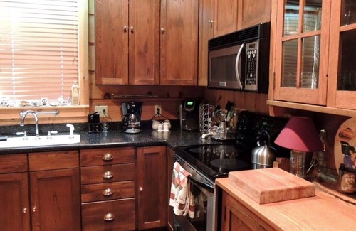 Hendersonville Cabina | ¡Un pedacito de cielo en las montañas Blue Ridge!