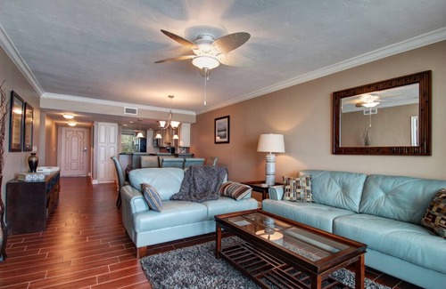 Clearwater Beach Condominio | A Little Bit of Paradise-Direct Beachfront