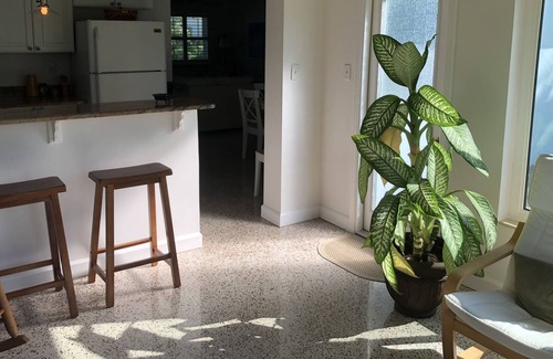 Indialantic By The Sea Casa | A little cottage by the Sea.