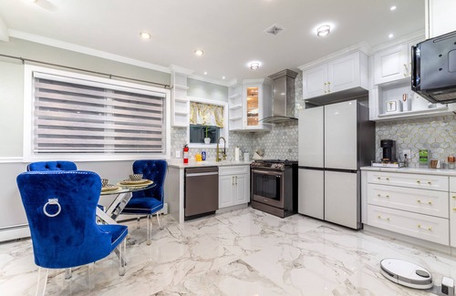 East Flatbush Casa | A Little Slice of Luxury