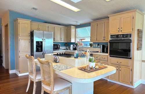 Ellenton Casa | A little slice of paradise😎, with resort style living.