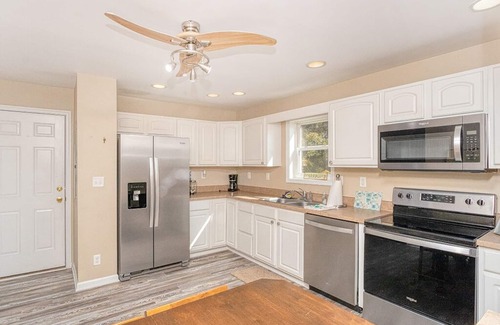 Clarksville Casa | Un poco de tranquilidad cerca de Bethany Beach, DE (admite mascotas)