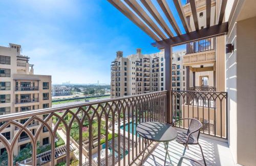 Umm Suqeim 3 Apartamento | A Living One 1BR Apartment At Asayel 3, Madinat Jumeirah
