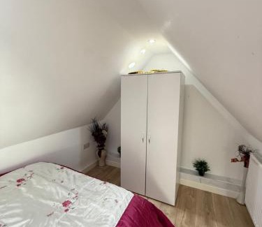 Gooshays Apartamento | A Lovely and Cosy Studio Apartment