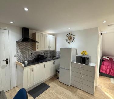 Gooshays Apartamento | A Lovely and Cosy Studio Apartment