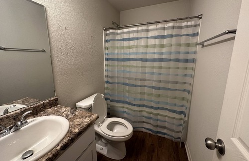 Jonesboro Casa | A lovely peaceful place with a quiet and secured neighborhood.