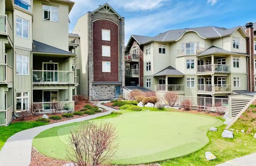 Canmore Apartamento | A Lovely Studio with Full Kitchen & AC