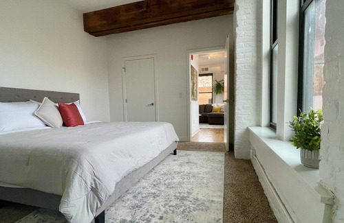 Southeast Omaha Apartamento | A luxurious, historic loft in the heart of the Old Market