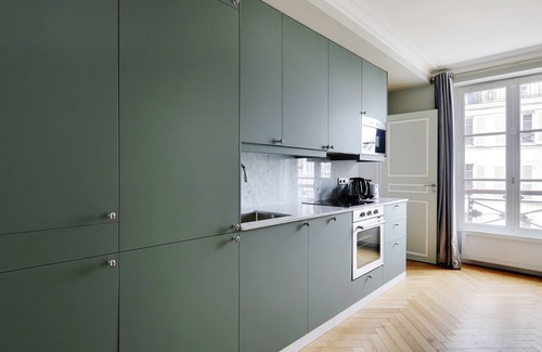 Quartier de la Goutte-d'Or Apartamento | A Luxury 3-BR/3BA with A/C in Montmartre