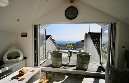 Gorran Haven Chalet De Esquí | A luxury one-bedroomed chalet with sea views.