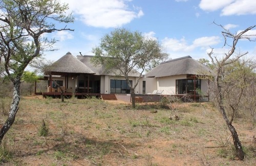 Hoedspruit Casa | Un albergue de autoservicio de lujo en el corazón del Bush sudafricano