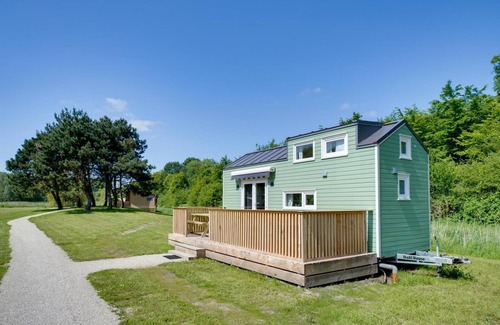 Zeewolde Casa | A luxury tiny house with extra sleeping lodge