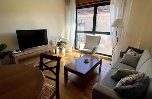 Centro histórico de Baiona Apartamento | A metros de la playa y con garaje en Baiona