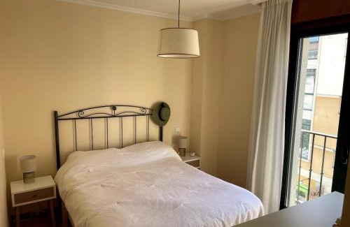 Centro histórico de Baiona Apartamento | A metros de la playa y con garaje en Baiona