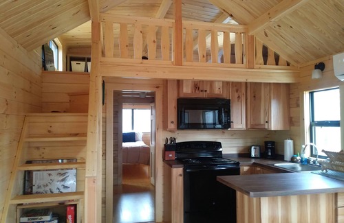 Brevard Cabina | A mile of riverfront and a mountaintop view in the Land of Waterfalls