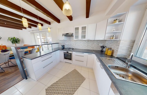 Smizany Otro | A Modern Holiday Home Just a Stone's Throw From the Slovak Paradise !