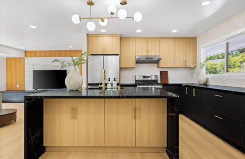 Orinda Casa | A Modern & Homely 3BR & 2BR