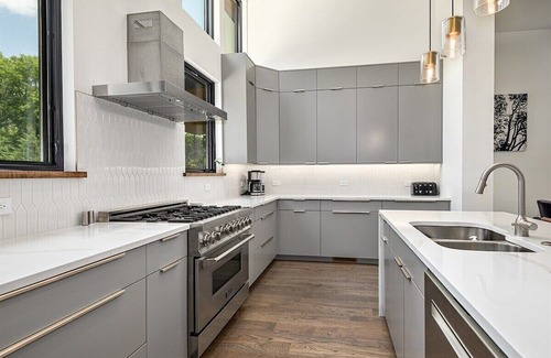 Alexander Casa | A Modern Mountain Retreat, 20 Minutes To Asheville