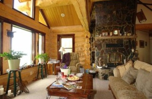 Kalispell Cama Y Desayuno | El loft suite en el Garrison Inn una cama y desayuno Montana