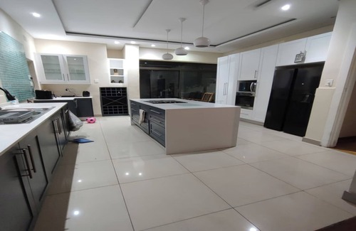 Greater Johannesburg Metropolitan Area Casa | A Mother a Sons and Daughter Approach Towards Modern Living