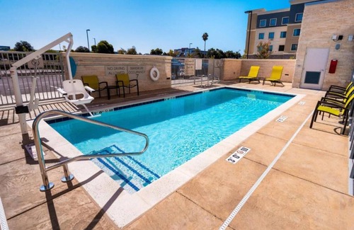 Fremont Casa | A new all-suite hotel in the heart of Silicon Valley