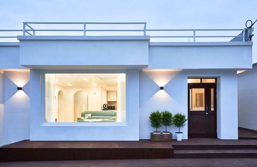 Samcheok Casa | a new beautiful, clean n comfortable pension by the coasts(opt.bbq)