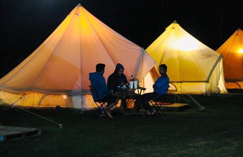 Gelang Patah Alquiler De RV | Una nueva aventura Glamping te espera