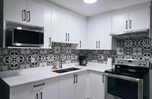 Fleetwood Apartamento | A new luxury basement apartment