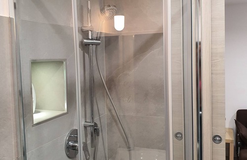 Dergano Apartamento | UN NUEVO APARTAMENTO MINI MODERNO A 1 MINUTO DEL SUBTERRÁNEO A 10 MINUTOS DEL CENTRO DE LA CIUDAD Wafa Home